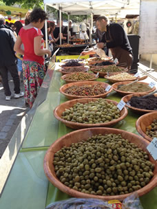 Market in Pezenas